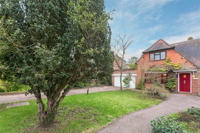 2 Bedroom Semi-Detached House To Rent In Bolton Cottage, Bolton Road, Chiswick, London, W4