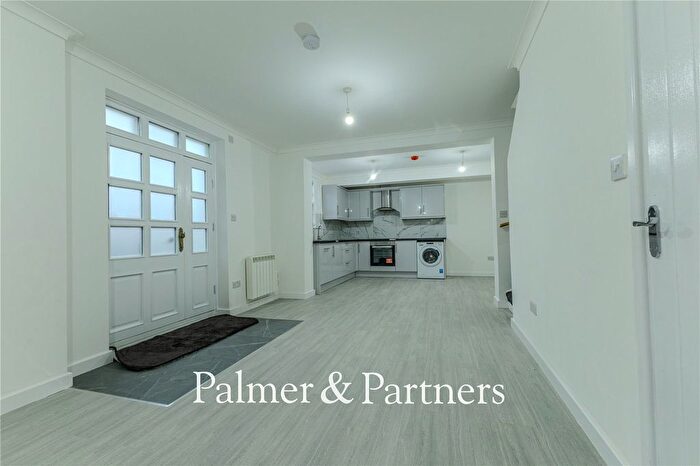 2 Bedroom Maisonette For Sale In Ship Launch Road, Ipswich, Suffolk, IP3