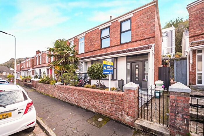 3 Bedroom Semi Detached House For Sale In Park Avenue, Mumbles, Swansea, SA3