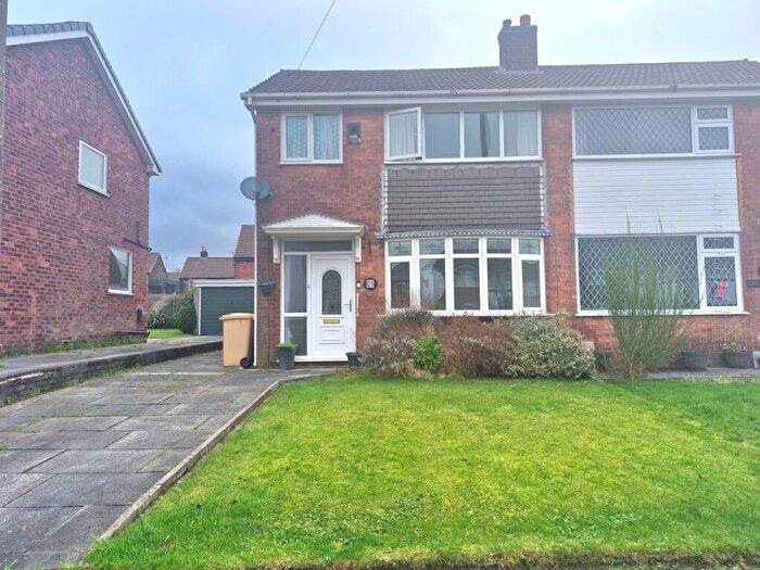 3 Bedroom Semi Detached House To Rent In Holcombe Close, Kearsley, Bolton, BL4