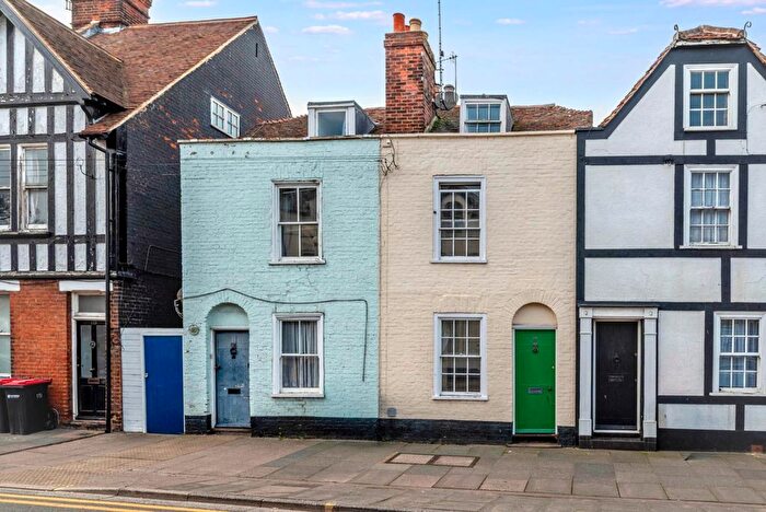4 Bedroom Terraced House For Sale In Wincheap, Canterbury, CT1