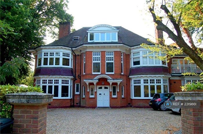 2 Bedroom Penthouse To Rent In Woodfalls, Bournemouth, BH2