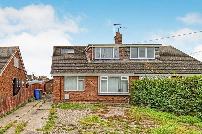 2 Bedroom Semi-Detached House For Sale In Seymour Road, Keyingham, Hull, HU12