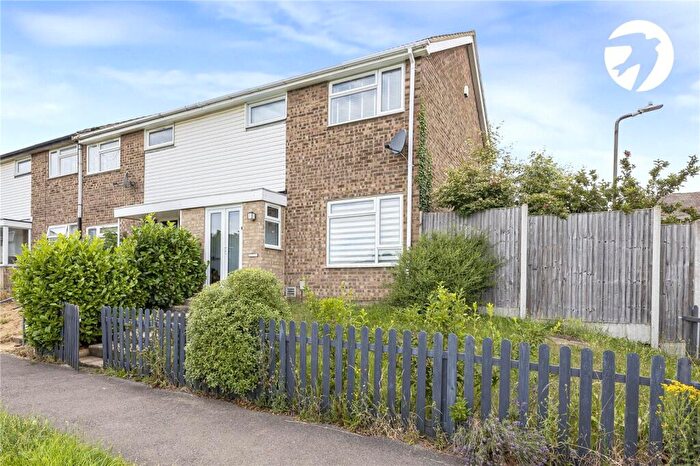 2 Bedroom End Of Terrace House For Sale In Alder Way, Swanley, BR8