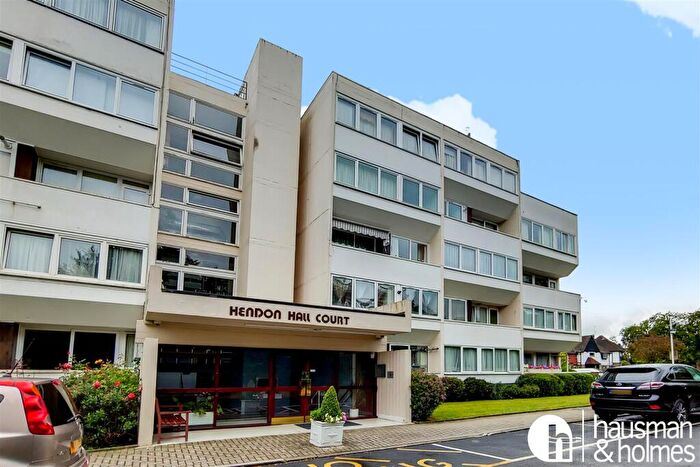 2 Bedroom Flat For Sale In Hendon Hall Court, NW4