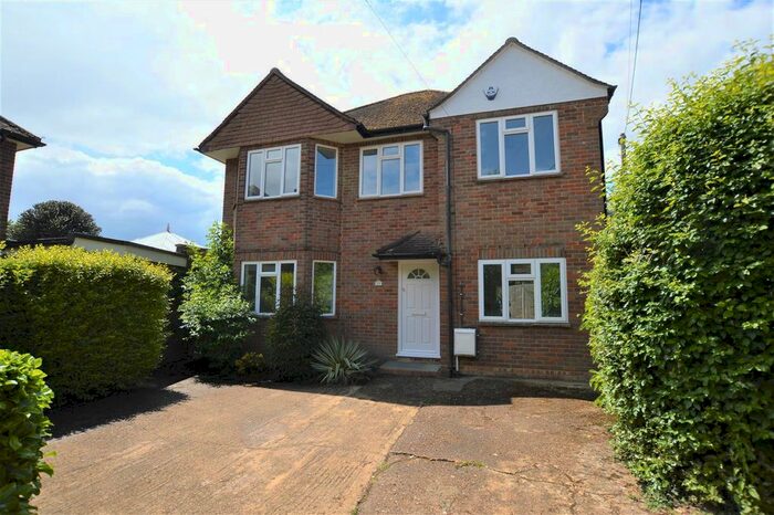 4 Bedroom Detached House To Rent In The Green, Croxley Green, Rickmansworth, WD3