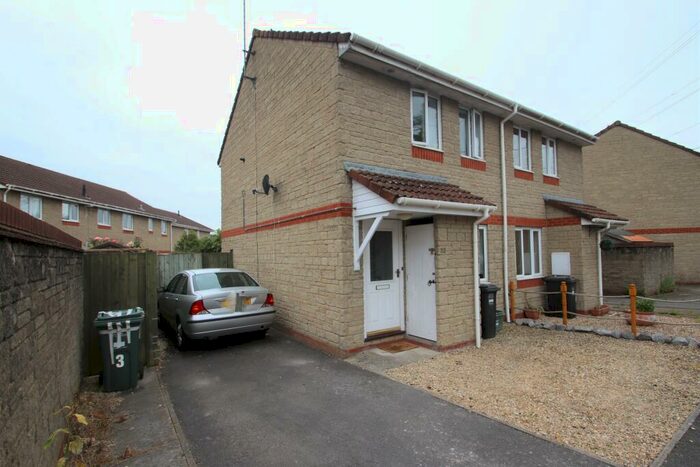 2 Bedroom Terraced House To Rent In Locking Castle, BS22