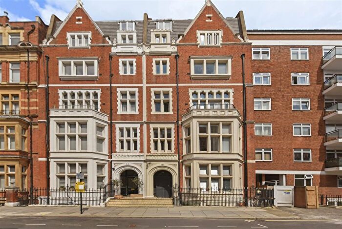 Studio To Rent In Palace Court, Bayswater / Notting Hill, W2