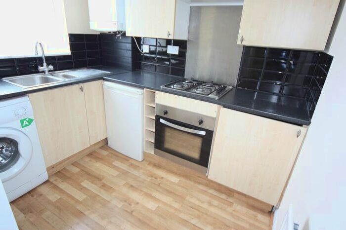 1 Bedroom Flat To Rent In Greenford Road, Greenford, UB6