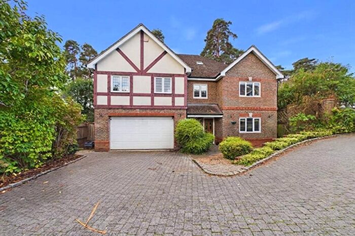 6 Bedroom Detached House To Rent In Amber Hill, Camberley, Surrey, GU15