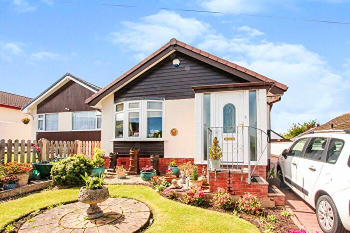2 Bedroom Bungalow For Sale In Ffordd Gwilym, Meliden, Prestatyn, LL19