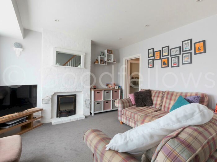 2 Bedroom Terraced House To Rent In Garth Road, Morden, SM4