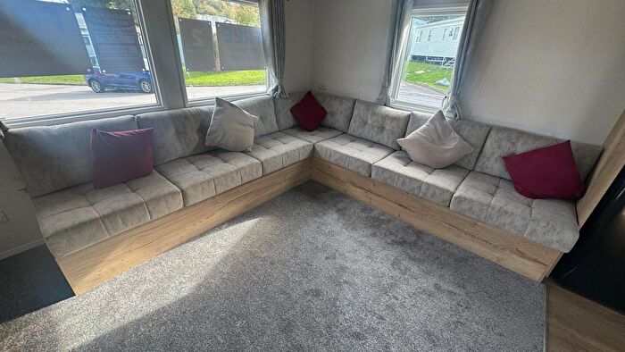2 Bedroom Mobile/park Home For Sale In Warren Road, Dawlish Warren, Dawlish, EX7
