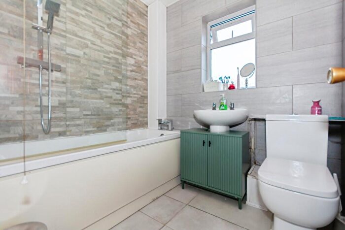 6 Bedroom Semi-Detached House For Sale In Palmerston Road, Birmingham, West Midlands, B11