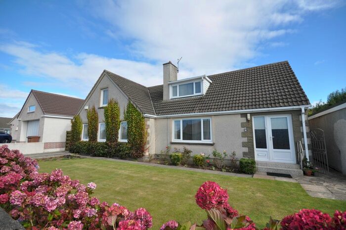 4 Bedroom Detached House For Sale In Ainslie Road, Girvan, KA26