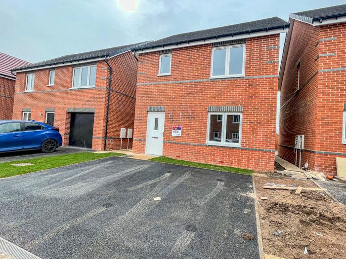 3 Bedroom Detached House To Rent In Foxglove Drive, Auckley, Doncaster, DN9