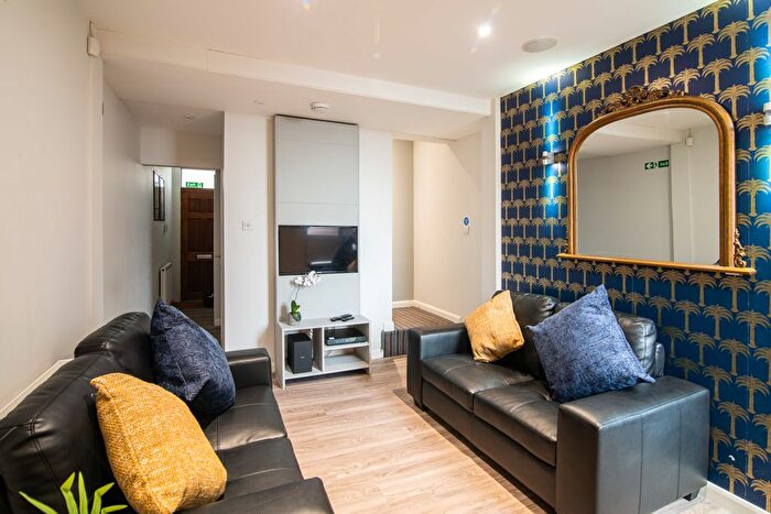 4 Bedroom Terraced House To Rent In Leek Road, Stoke, ST4