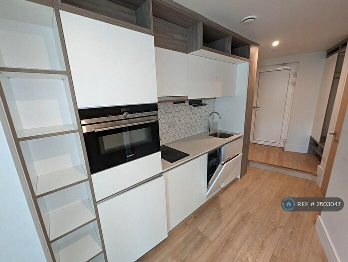 1 Bedroom Flat To Rent In Capella Court, Purley, CR8