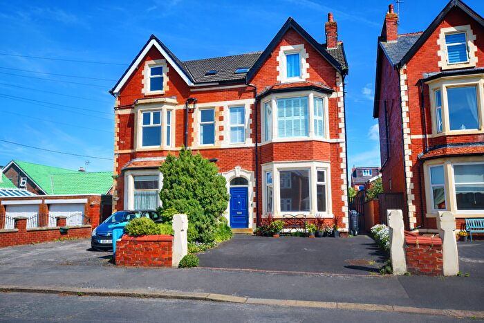 2 Bedroom Flat To Rent In Lake Road, Lytham St Annes, FY8