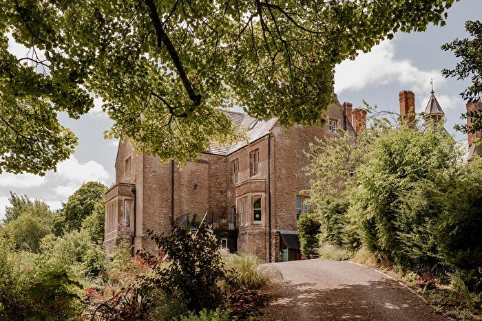 6 Bedroom Semi-Detached House For Sale In Bratton House, Bratton Seymour, Somerset, BA9