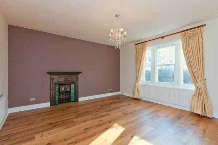 2 Bedroom Flat To Rent In Lancaster Grove, Hampstead, NW3