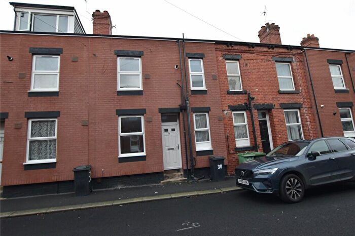 1 Bedroom Terraced House To Rent In Recreation Place, Leeds, West Yorkshire, LS11