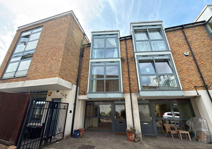 3 Bedroom Terraced House For Sale In Isabella Mews, Balls Pond Road, Dalston, London, N1