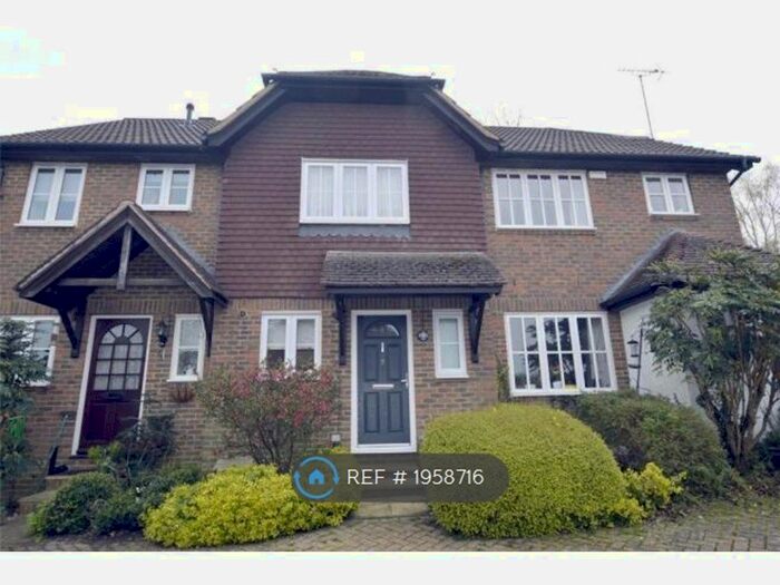 2 Bedroom Terraced House To Rent In Silk Mills Close, Sevenoaks, TN14