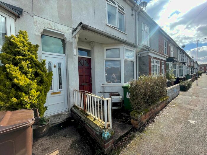 3 Bedroom Terraced House To Rent In Court Road, Wolverhampton, WV6