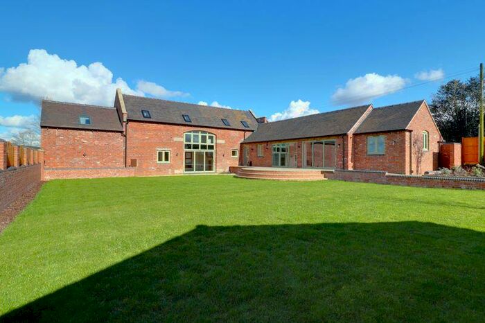 5 Bedroom Barn Conversion For Sale In Thorneyfields Lane, Coppenhall, Stafford, ST18