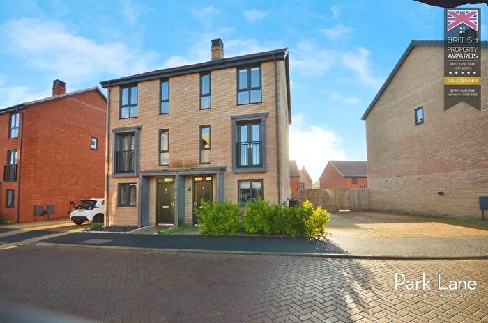 3 Bedroom Semi-Detached House For Sale In Athenian Drive, Bishops Stortford, CM23