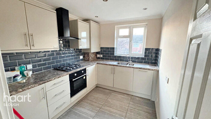 1 Bedroom Maisonette For Sale In Stoke Road, Slough, SL2