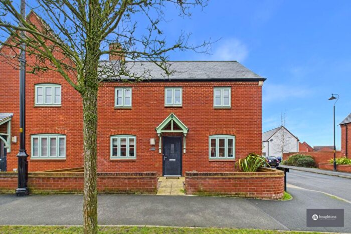 3 Bedroom Semi-Detached House For Sale In Juno Crescent, Brackley, NN13