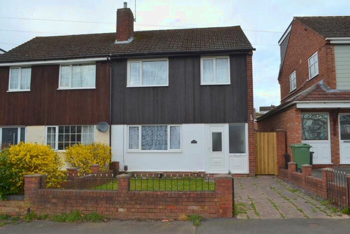3 Bedroom Property To Rent In Browning Road, Lower Gornal, Dudley, DY3