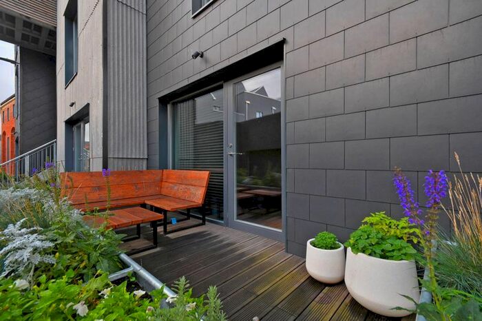 2 Bedroom Flat To Rent In Little Kelham Street, Sheffield, S3