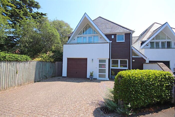 4 Bedroom Detached House To Rent In Hightrees, Pennington, SO41