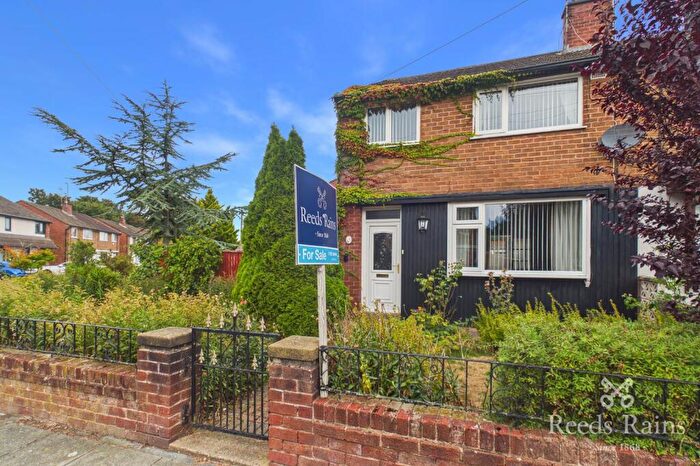 3 Bedroom Semi Detached House For Sale In Meanwood Avenue, Blackpool, Lancashire, FY4