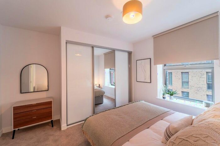 1 Bedroom Apartment To Rent In Lower Essex Street, Birmingham, B5