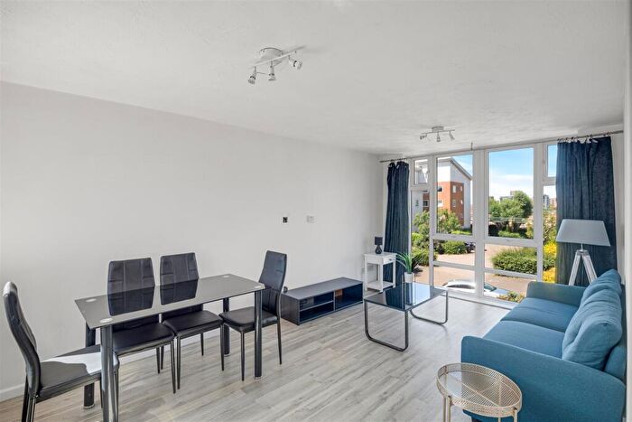 1 Bedroom Apartment For Sale In Felixstowe Court, North Woolwich, E16