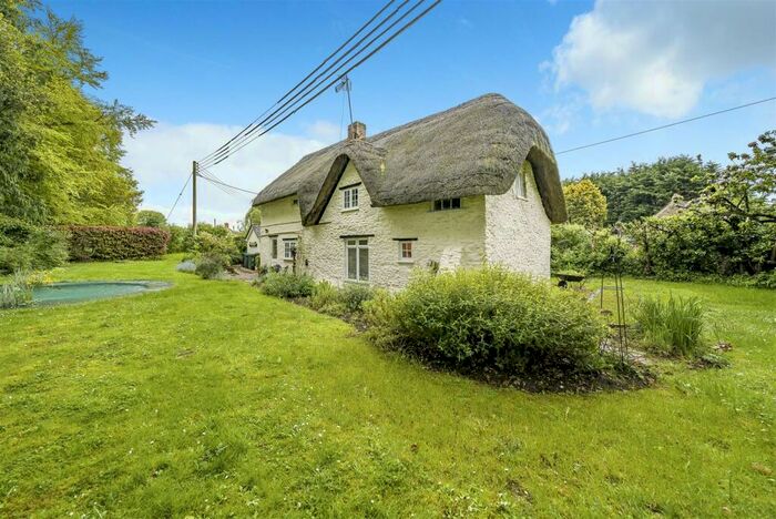 3 Bedroom Detached House For Sale In Old Road, Studley, Calne, SN11