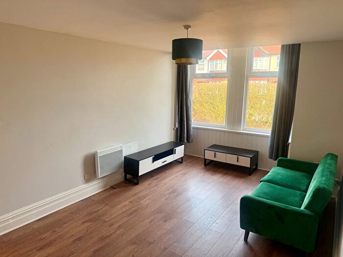 2 Bedroom Flat To Rent In Victoria Parade, Ashton-On-Ribble, Preston, PR2