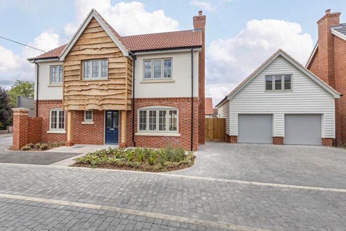 4 Bedroom Detached House For Sale In Halesworth Road, Reydon, IP18