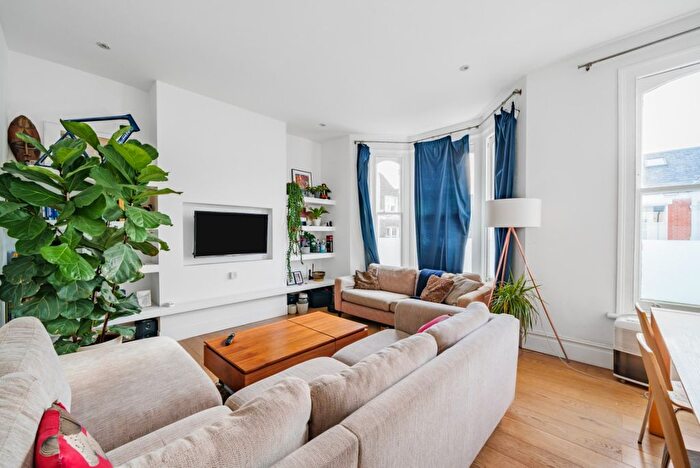 3 Bedroom Property To Rent In Narbonne Avenue, London, SW4