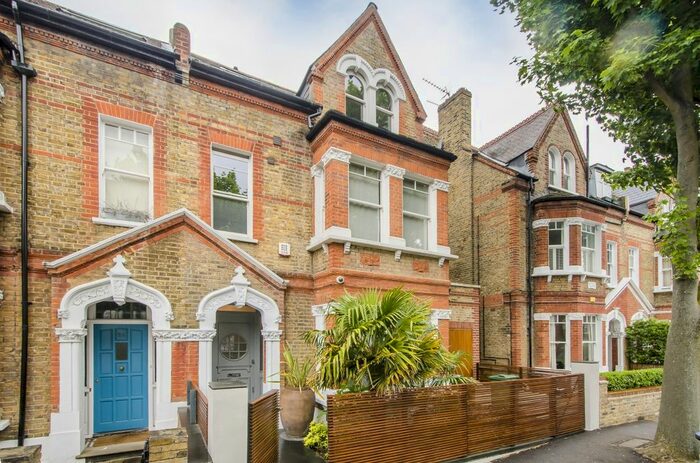 5 Bedroom Terraced House To Rent In Lessar Avenue, London, SW4