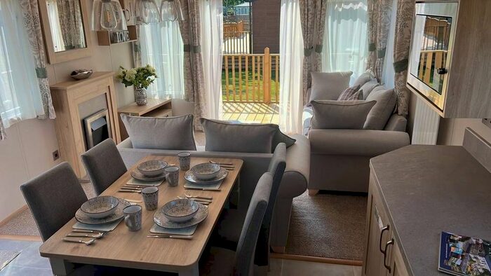 2 Bedroom Mobile/park Home For Sale In Manor Row, Upsall Road, South Kilvington, Thirsk, YO7