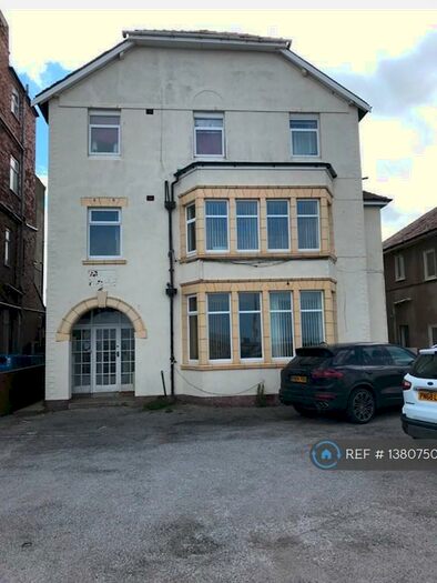 1 Bedroom Flat To Rent In Queens Promenade, Blackpool, FY2