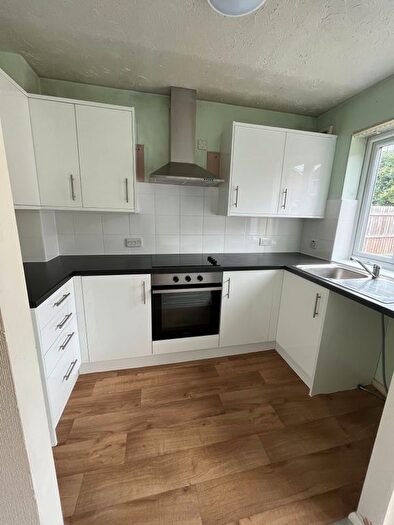 2 Bedroom End Terrace House To Rent In Austin Close, Atherstone, CV9