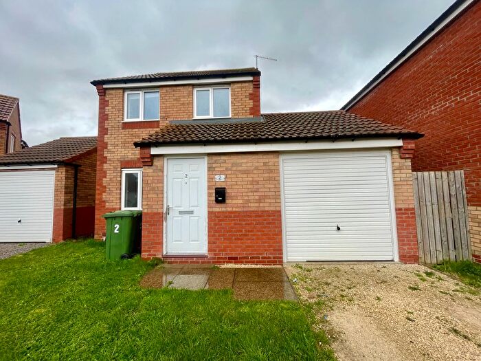 3 Bedroom Semi-detached House To Rent In Sir Leo Schultz Road, Hull, HU6