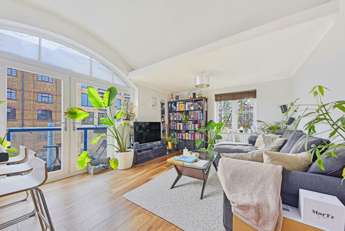 1 Bedroom Flat To Rent In Treaty Street, Marina One, N1