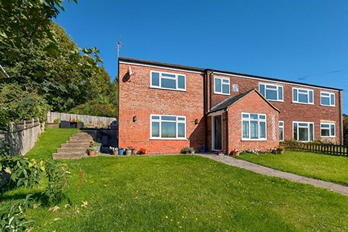 4 Bedroom Semi-Detached House To Rent In Middlebrook Road, High Wycombe, HP13